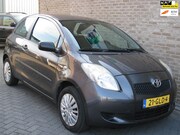 Toyota Yaris - 1.3 VVTi Terra - Airco - Radio-/CD speler