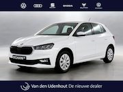 Skoda Fabia - 1.0 TSI 95pk Essence / Navigatie via App Connect / Parkeerse