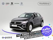 Volkswagen T-Roc - 1.0 TSI Life 110 pk | Navigatie | Parkeersensoren (park assi
