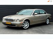 Jaguar XJ - 4.2 V8 LWB | Schuifdak | Keurige staat | PDC |