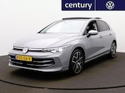 Volkswagen Golf - 1.5 eHybrid Style Edition | Panodak | Camera | Elek. Stoel |