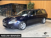 Volvo V70 - 2.0T Momentum. Cruise-control | leer | Trekhaak Youngtimer.