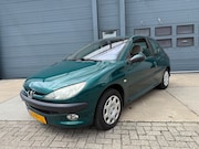 Peugeot 206 - 1.4-16V Gentry