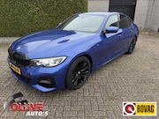 BMW 3-serie - 318i High Executive / M-Sport / Carplay