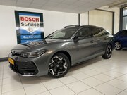 Volkswagen Passat - Variant 1.5 eHybrid R-Line Edition 272 PK Panoramadak /Trekh