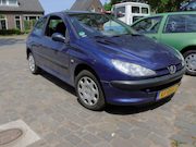 Peugeot 206 - 1.4 One-line apk 19-5-2023 airco opknapper staat al lang sti