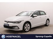 Volkswagen Golf - 1.5 eTSI Style | Adaptive Cruise | Navi | Stoel-/Stuurverwar
