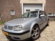 Volkswagen Golf - 1.6 Comfortline