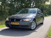 BMW 3-serie - 318i High Executive | Cruise control + Aut