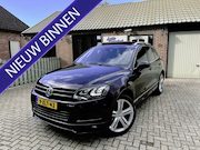 Volkswagen Touareg - 4.2 V8 TDI R-Line Panodak LuchtveringTrekhaak 21"