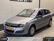 Opel Astra - 1.4 Essentia