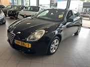 Alfa Romeo Giulietta - 1.4 T Distinctive AUTOMAAT NAVI NW APK BJ 2012