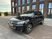 Volkswagen Touareg - 3.0 TDI R-Line Panorama Led Clima Navi