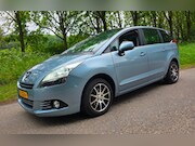 Peugeot 5008 - 1.6 VTi ST - Panoramadak - Navigatie - Xenon