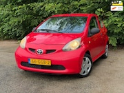 Toyota Aygo - 1.0-12V | " 182.000 " KM Nu € 1.450,