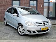 Mercedes-Benz B-klasse - 160 BlueEFFICIENCY / Hoge instap / Navi / Trekhaak