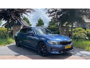BMW 3-serie - 318i High Executive | 19 Inch | Sfeerverlichting | Sportstoe