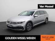 Volkswagen Passat - Variant 1.4 TSI DSG GTE Business | PANORAMADAK | TREKHAAK |