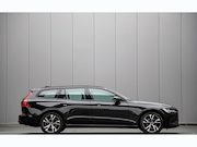 Volvo V60 - 2.0 B4 Core MY2026|Leder|Stoelverwarming|Allseason