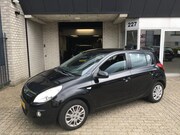Hyundai i20 - 1.2i DynamicVersion / AIRCO / APK JUNI 2027 / 5 DEURS / KM+N