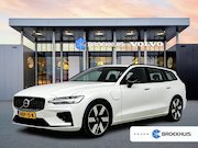 Volvo V60 - T6 Recharge Ultra Dark | 19" | Sportstoelen | Trekhaak | Pan