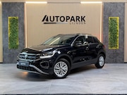 Volkswagen T-Roc - 1.5 TSI Life AUTOMAAT|LED|DEALER ONDERHOUDEN|STOELVERWARMING