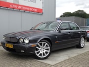 Jaguar XJ - 4.2 V8 AUT Executive, Leder, Cruise, PDC, Compleet