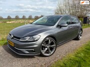 Volkswagen Golf - 7.5 1.4 TSI Highline Business R Virtual Cockpit 2017
