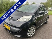 Peugeot 107 - 1.0-12V XS