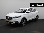 MG MG ZS - EV Luxury 45 kWh | Navi | Leder | Panoramadak | Camera | Sto