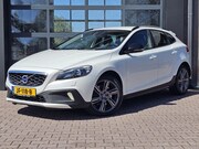 Volvo V40 Cross Country - 2.0 T3 Momentum | Xenon | Trekhaak | Stoelverwarming | Navi 