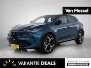 Alfa Romeo Junior - 1.2 Turbo Hybrid Ibrida Speciale | Massage Stoelen | Keyless