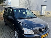 Kia Carens - 1.6-16V LX