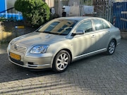 Toyota Avensis - 1.8 VVTi Linea Luna