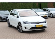 Volkswagen e-Golf - E-DITION / SoH 95, 1% / Warmtepomp / CarPlay / Keyless / 17'