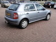 Skoda Fabia - 1.4-16V Ambiente Cruise control