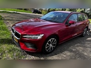 Volvo V60 - 2.0 B3 Momentum Advantage