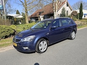 Kia Ceed - cee'd Sporty Wagon 2.0 CVVT 143PK X-ecutive Navi•Airco