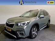 Subaru Forester - 2.0i e-BOXER First Edition Panoramadak, Camera, Cruise contr