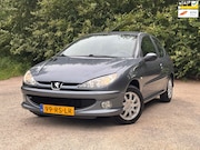 Peugeot 206 - 1.4 Air-line | " 126.000 " KM + Nwe APK Nu € 2.950,